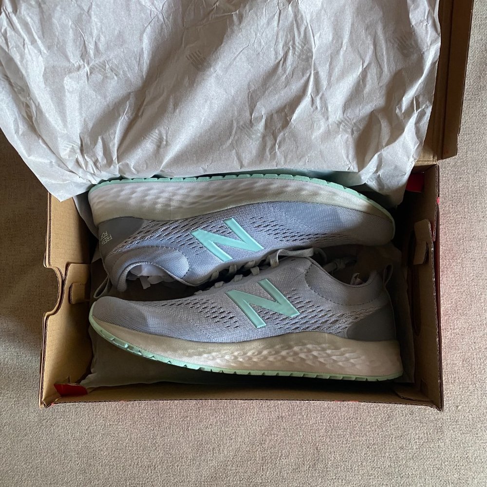 Gray New Balance Running Shoes, Size 10W